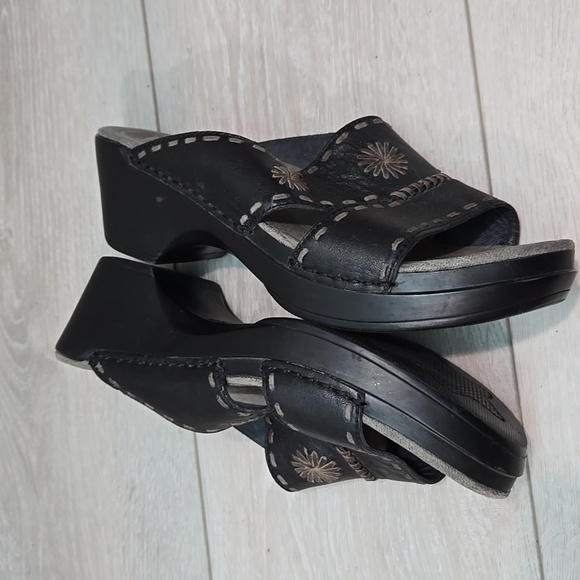 Dansko Women's Black Leather Slide Platform Sandals Shoes Sz 39/9 - Picture 12 of 15